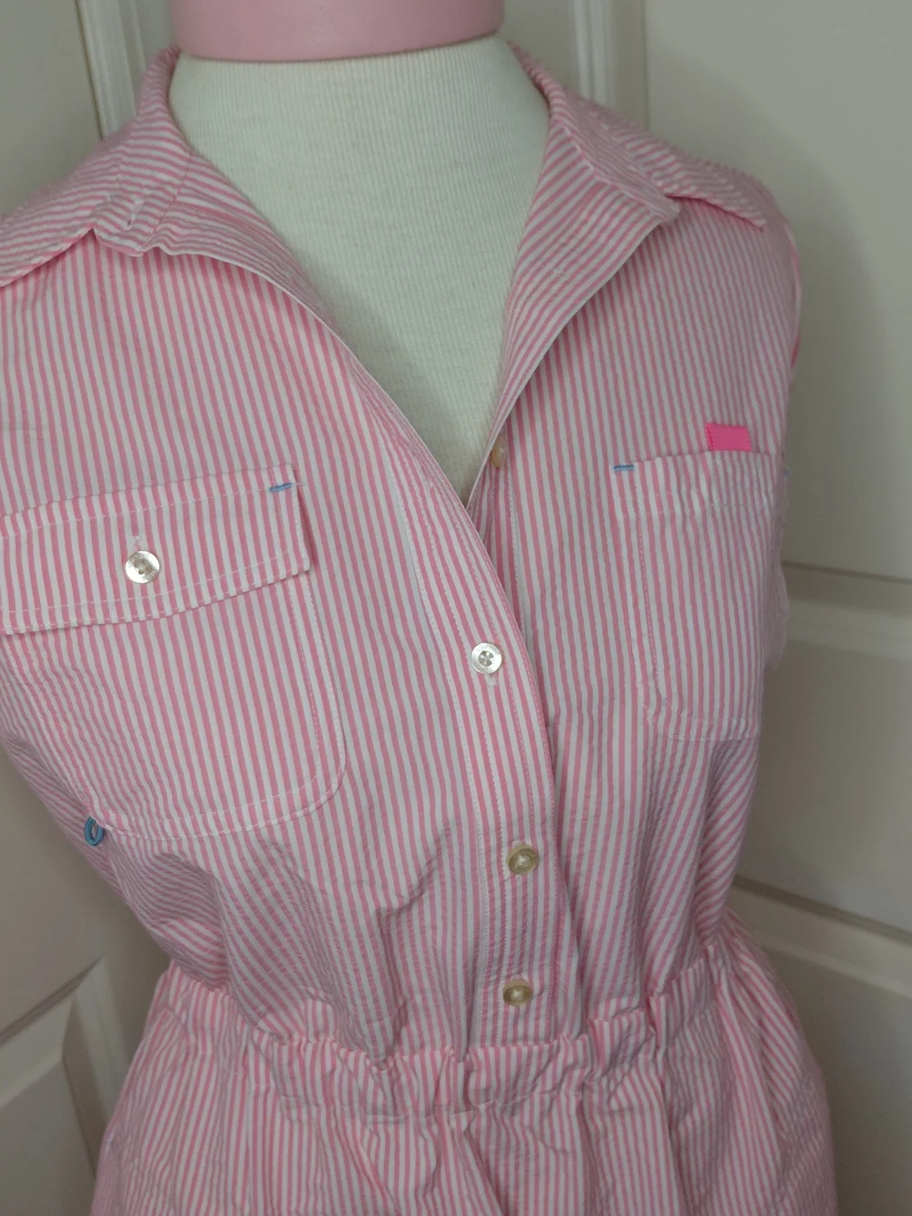 Vineyard Vines Dress Performance Seersucker Vented Pink White Striped Size 2 - Picture 5 of 11